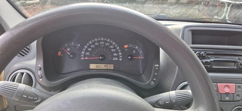 Gebraucht Fiat Panda 54 PS (39 kW) 2008 Gelb Kleinwagen