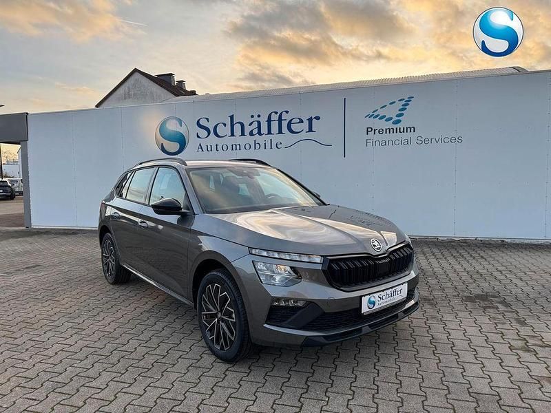 Neu Skoda Kamiq 95 PS (69 kW) 2025 Moonweiß perleffekt SUV