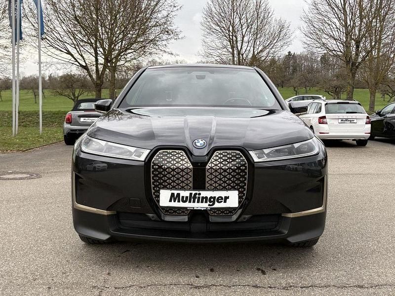 Gebraucht BMW iX 239 kW (326 PS) 2022 Sophisto grau (metallic) SUV