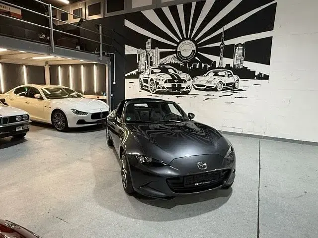 Używany Mazda MX5 Selection 184 KM (135 kW) 2022 Szary Kabriolet