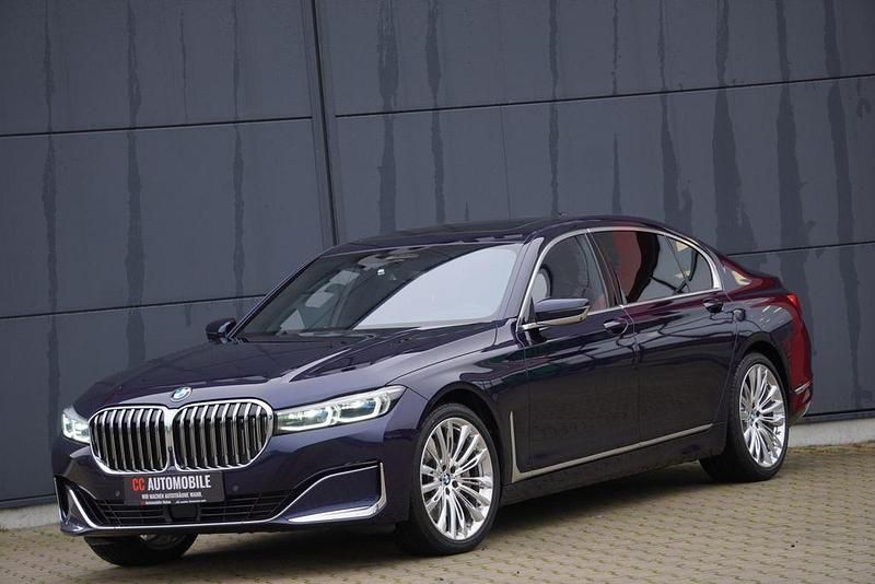 Gebraucht BMW 750L 400 PS (294 kW) 2020 Blau Limousine