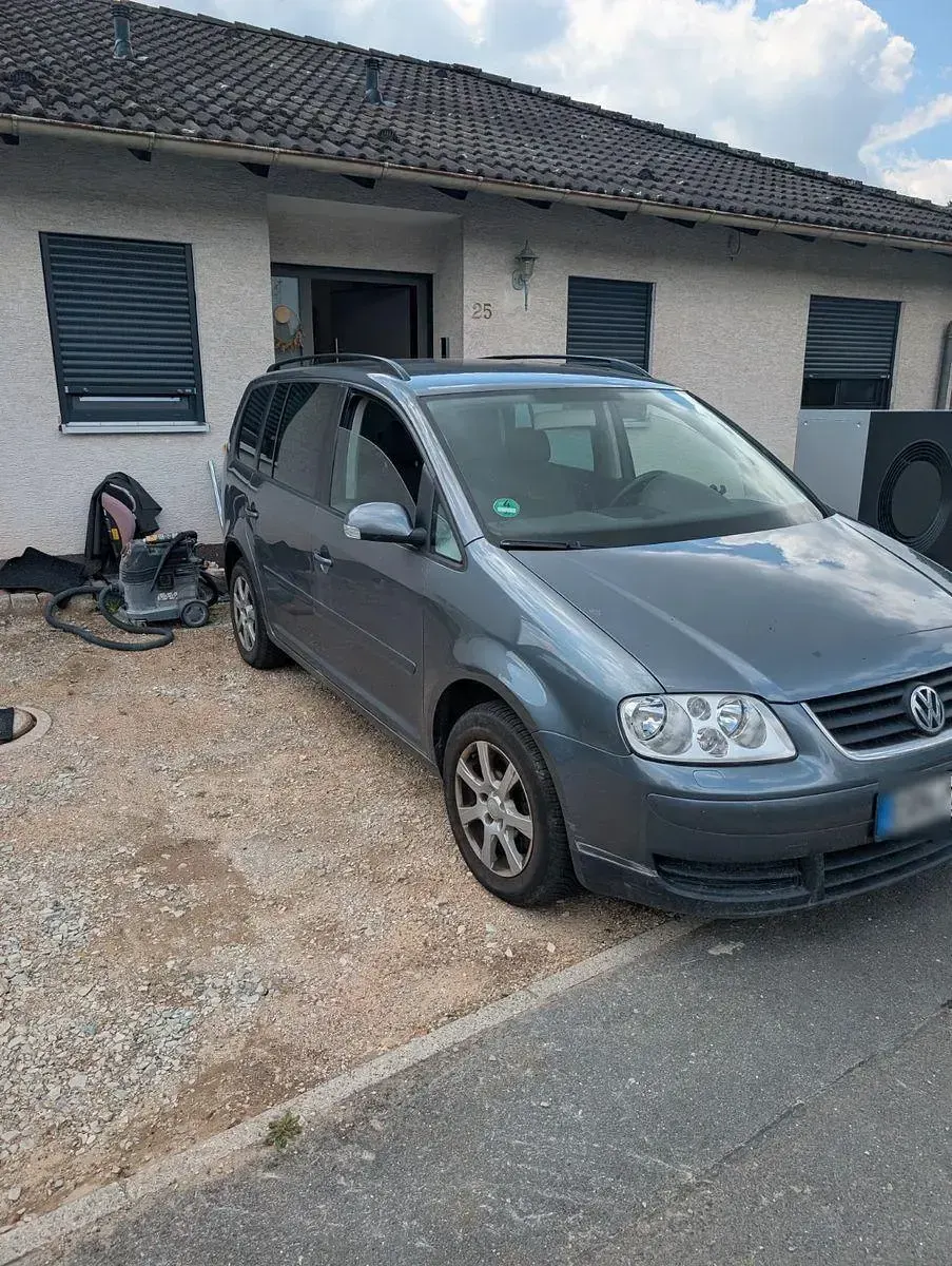 Gebraucht VW Touran 140 PS (102 kW) 2006 Grau Van / Kleinbus