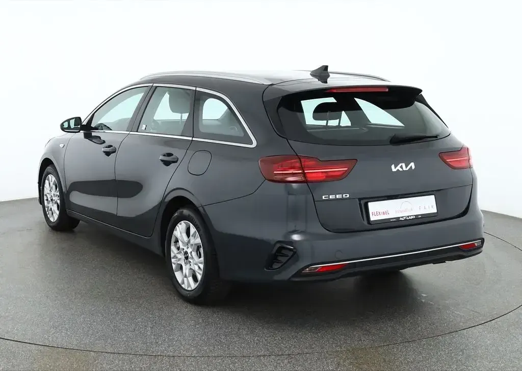 Gebraucht Kia Ceed Sportswagon Vision 160 PS (117 kW) 2021 Grau Kombi