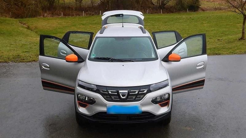 Gebraucht Dacia Spring Comfort Plus 33 kW (45 PS) 2021 Silber Kleinwagen