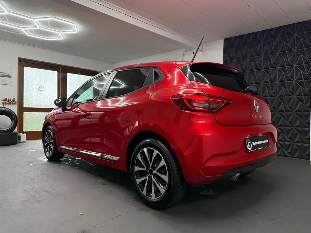 Gebraucht Renault Clio V Zen 91 PS (66 kW) 2022 Rot Limousine