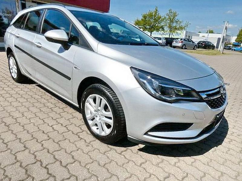Silber Gebraucht 2019 Opel Astra Edition Kombi | 9.686 € (Fairer Preis) - Bild 1/4