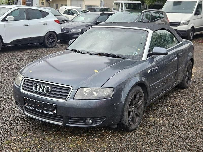 Grau Gebraucht 2002 Audi A4 Cabriolet Sport Cabrio | 1.999 € (Superpreis) - Bild 1/4