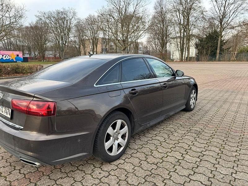 Gebraucht Audi A6 Ambiente 190 PS (139 kW) 2017 Braun Limousine