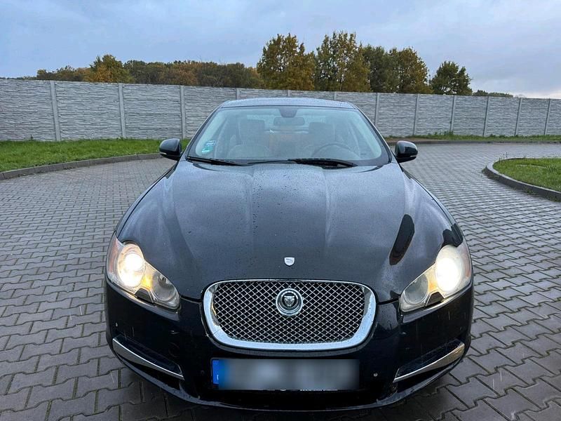 Schwarz Gebraucht 2009 Jaguar XF Limousine | 3.890 € (Guter Preis) - Bild 1/4