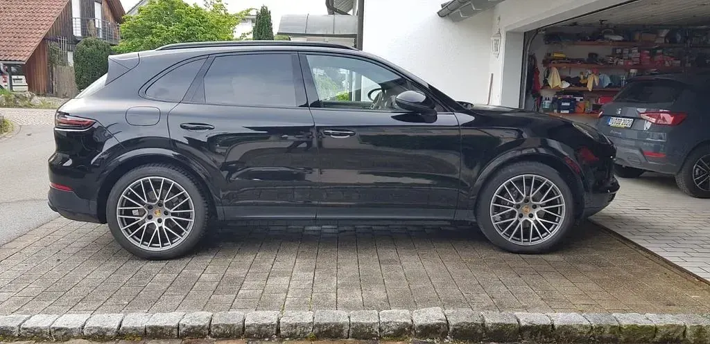 Gebraucht Porsche Cayenne Platinum Edition 340 PS (250 kW) 2023 Schwarz SUV