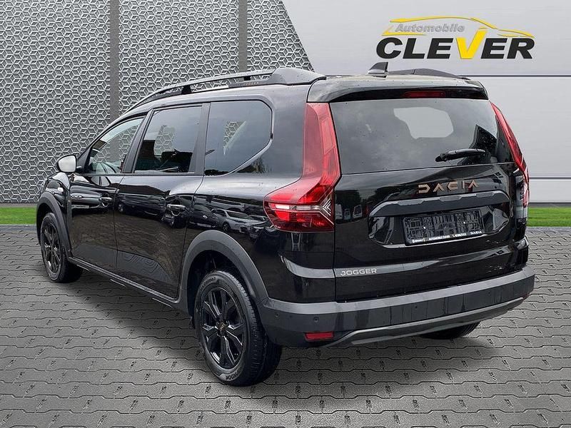 Neu Dacia Jogger Extreme 101 PS (74 kW) 2025 Schwarz Van / Kleinbus