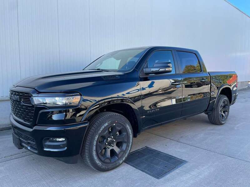 Diamond black Neu 2024 RAM 1500 Abholung | 77.900 € - Bild 1/4
