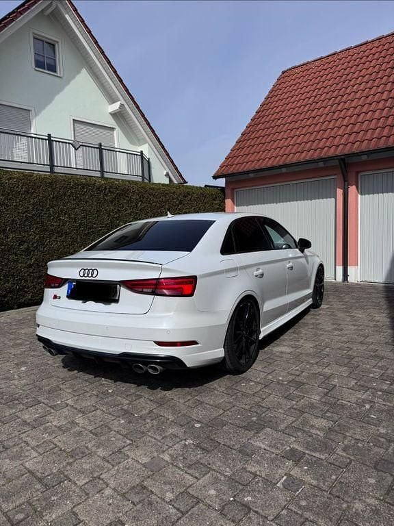 Gebraucht Audi S3 Ambiente 310 PS (228 kW) 2017 Weiß Limousine