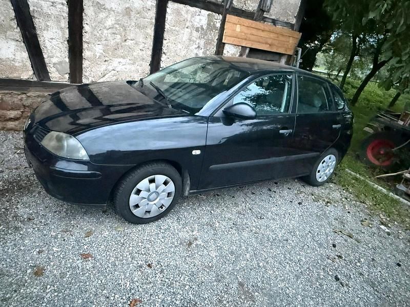 Schwarz Gebraucht 2003 Seat Ibiza Kleinwagen | 375 € (Superpreis) - Bild 1/4
