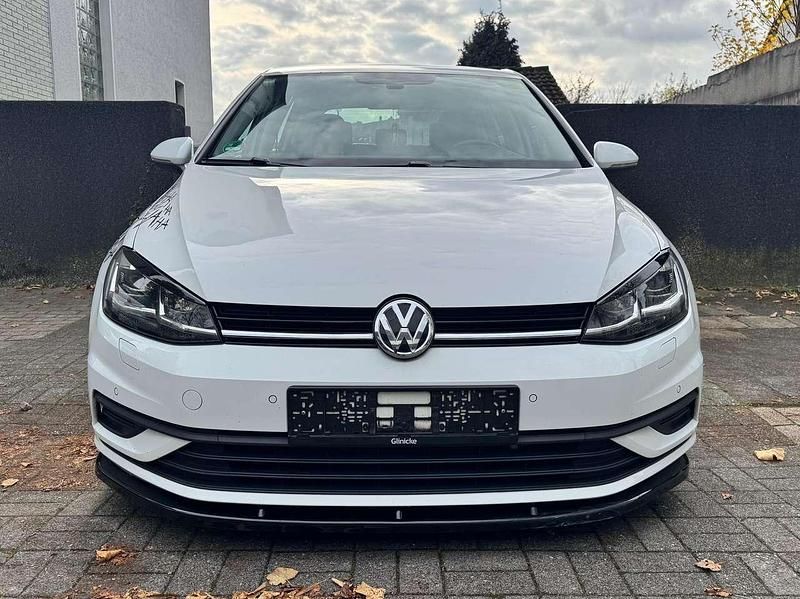 Gebraucht VW Golf VII Trendline 116 PS (85 kW) 2020 Other Limousine