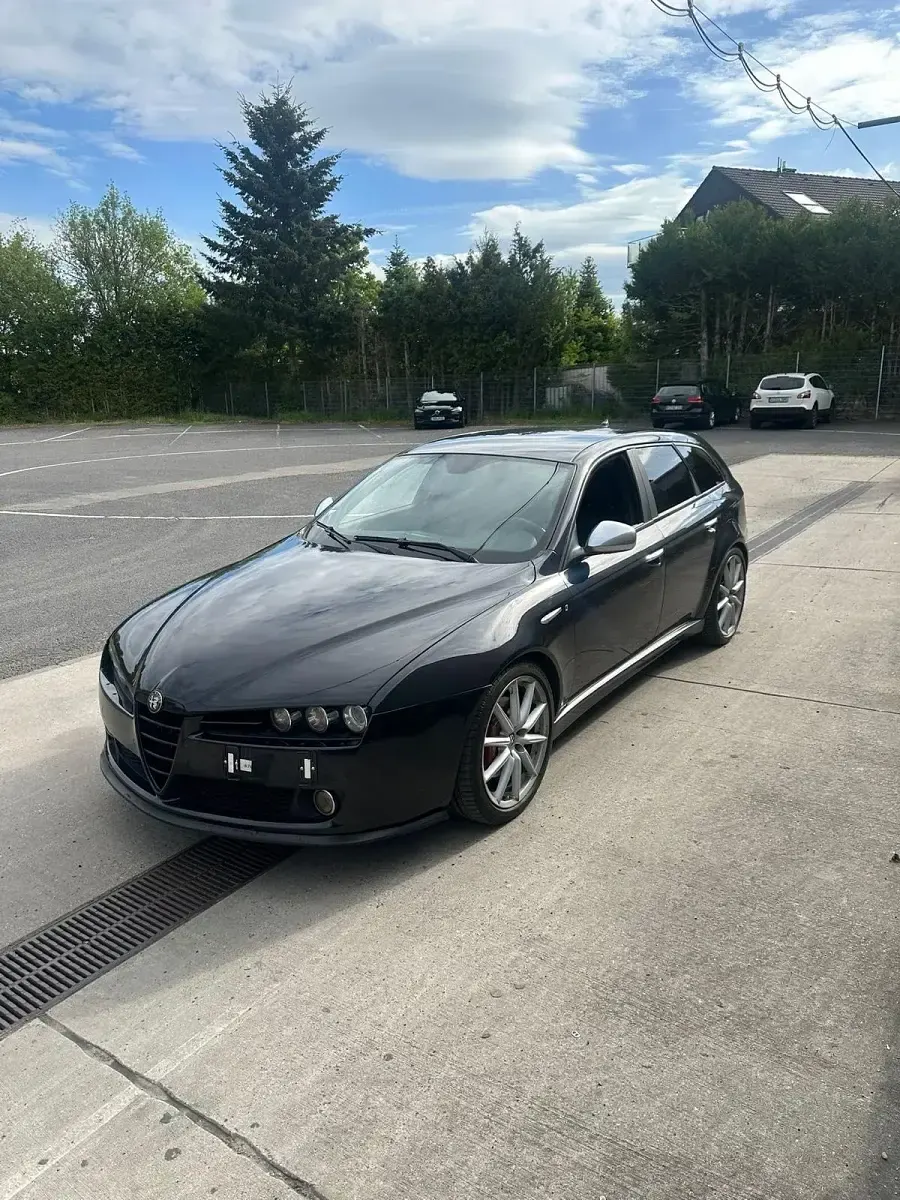 Second-hand Alfa Romeo 159 200 CP (147 kW) 2009 Negru Break