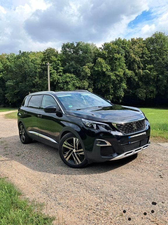 Schwarz Gebraucht 2018 Peugeot 5008 Allure Van / Kleinbus | 17.499 € (Guter Preis) - Bild 1/4