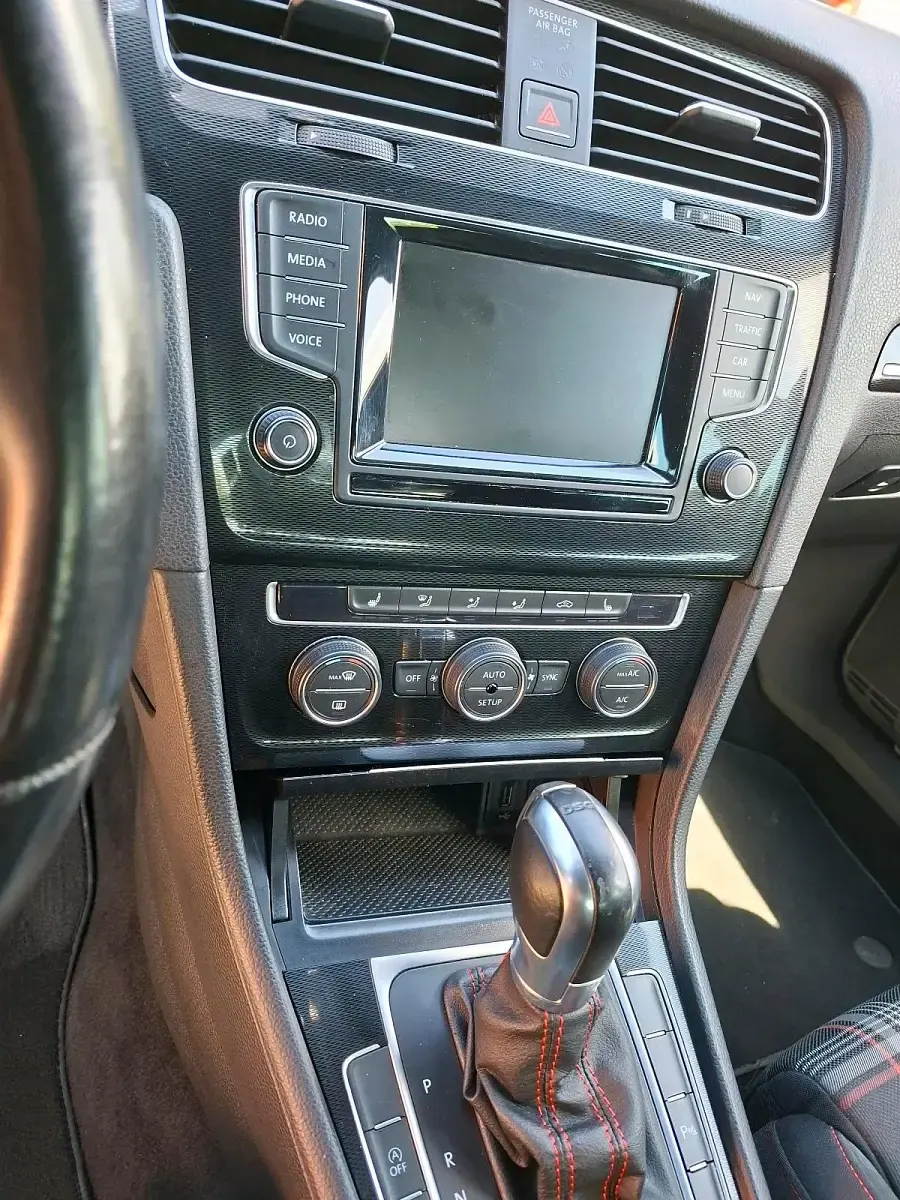 Gebraucht VW Golf VII GTI 220 PS (161 kW) 2014 Schwarz Limousine