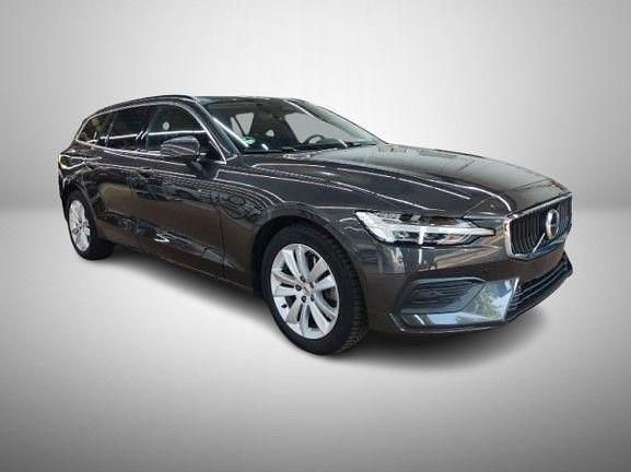Gebraucht Volvo V60 163 PS (119 kW) 2024 Grau Kombi