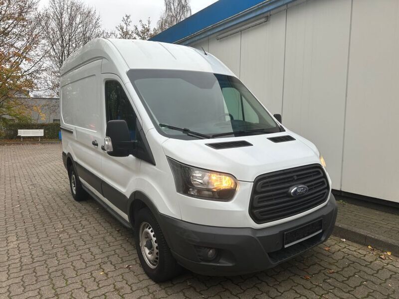 Weiß Gebraucht 2018 Ford Transit Limousine | 11.299 € (Guter Preis) - Bild 1/4
