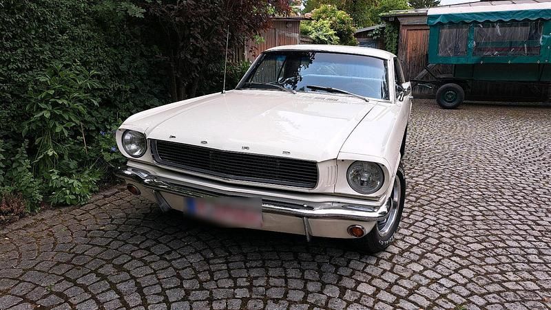 Gebraucht Ford Mustang 200 PS (147 kW) 1966 Weiß Coupé
