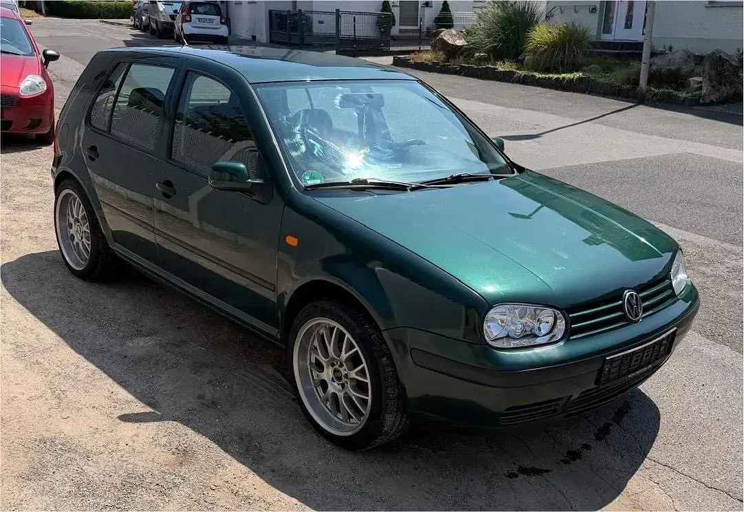 Gebraucht VW Golf III 75 PS (55 kW) 1999 Grün Limousine