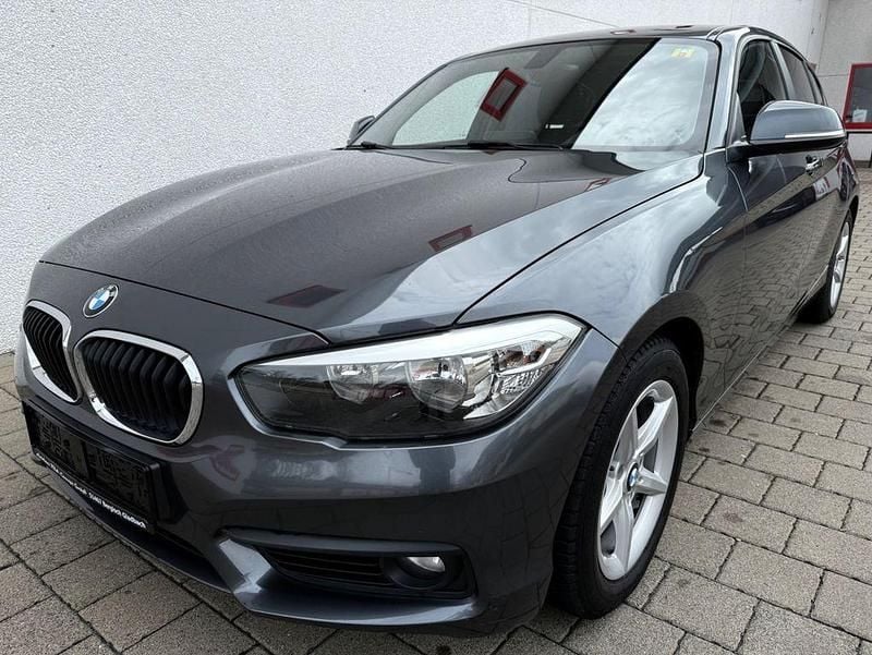 Gebraucht BMW 116 Advantage 116 PS (85 kW) 2015 Grau Kleinwagen