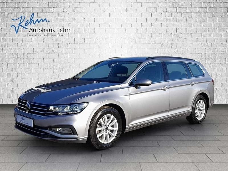 Gebraucht VW Passat Business 150 PS (110 kW) 2022 Pyritsilber metallic Kombi