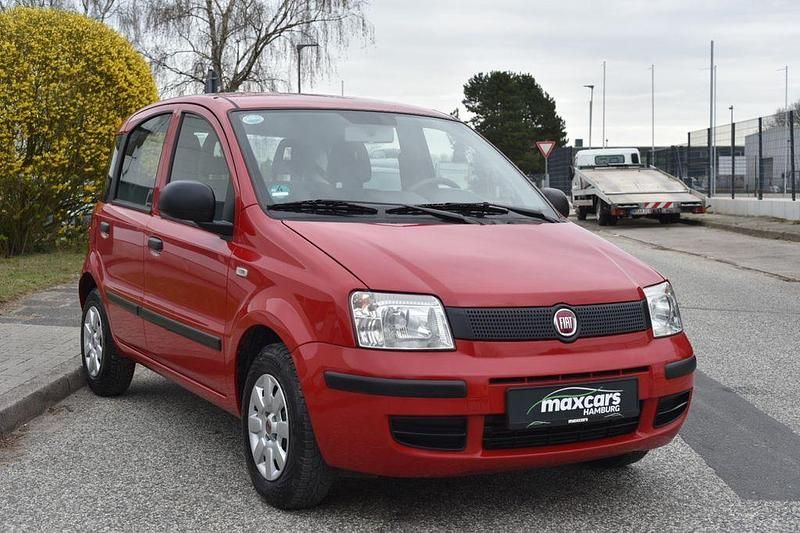Gebraucht Fiat Panda Classica 69 PS (50 kW) 2012 Rosso corsa/sfrontato/argilla/ Kleinwagen