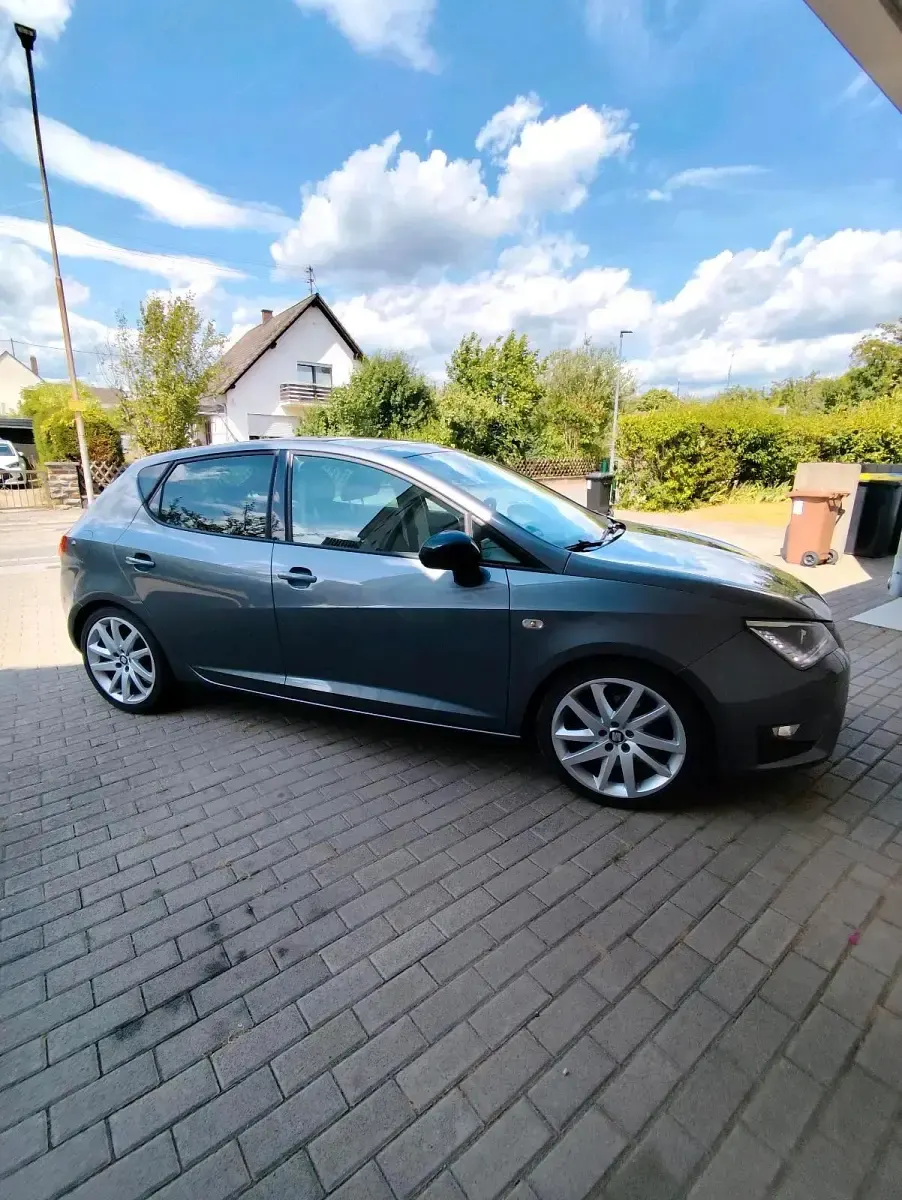 Gebraucht Seat Ibiza FR 110 PS (80 kW) 2017 Grau Limousine