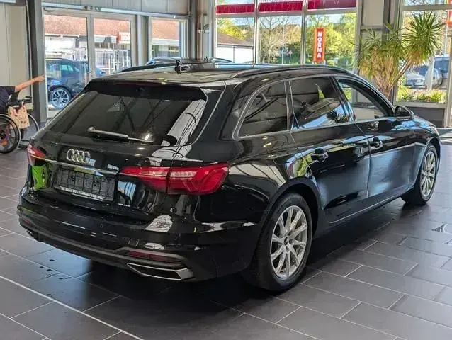 Gebraucht Audi A4 204 PS (150 kW) 2022 Schwarz Kombi