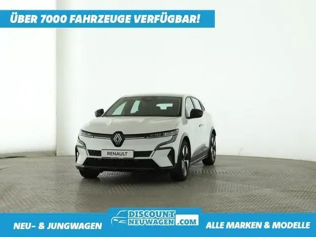Arktisweiß Gebraucht 2022 Renault Mégane Equilibre Limousine | 19.890 € (Guter Preis) - Bild 1/4
