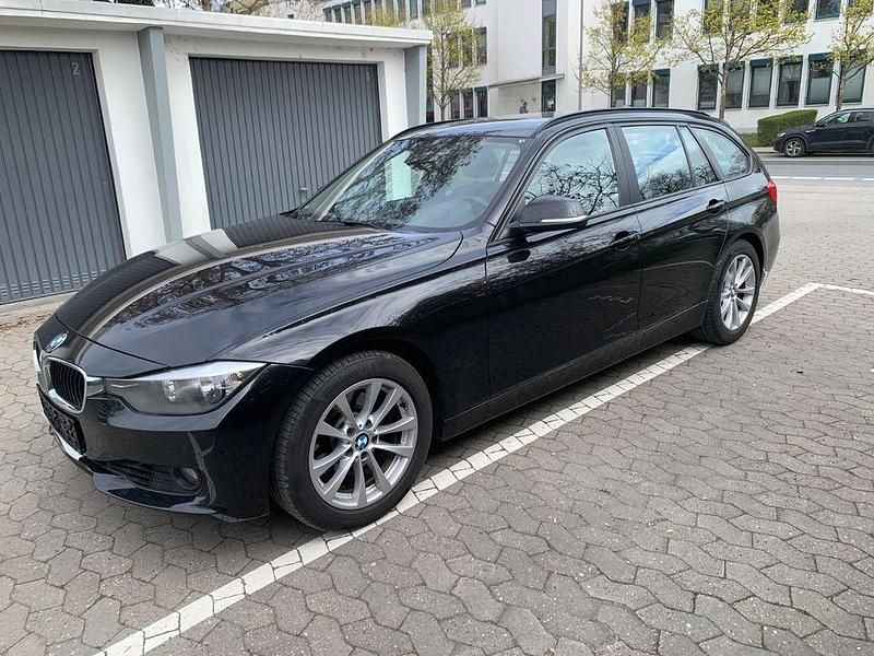 Gebraucht BMW 328 245 PS (180 kW) 2012 Schwarz Kombi