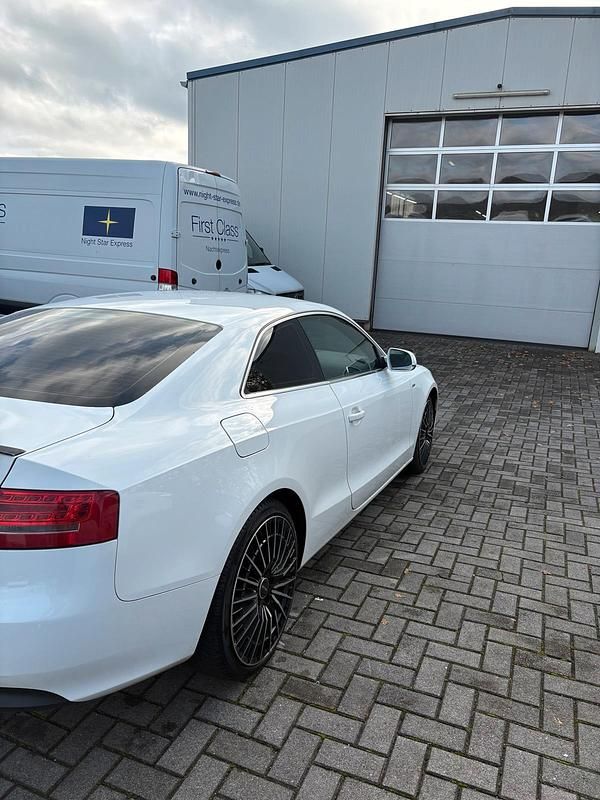 Gebraucht Audi A5 Design 211 PS (155 kW) 2008 Weiß Coupé