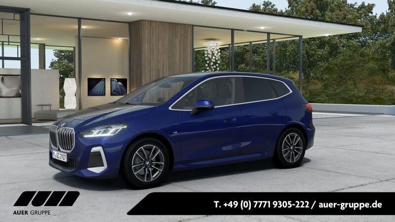 Blau Gebraucht 2024 BMW 218 Active Tourer M Sport Van / Kleinbus | 39.980 € (Teuer) - Bild 1/4