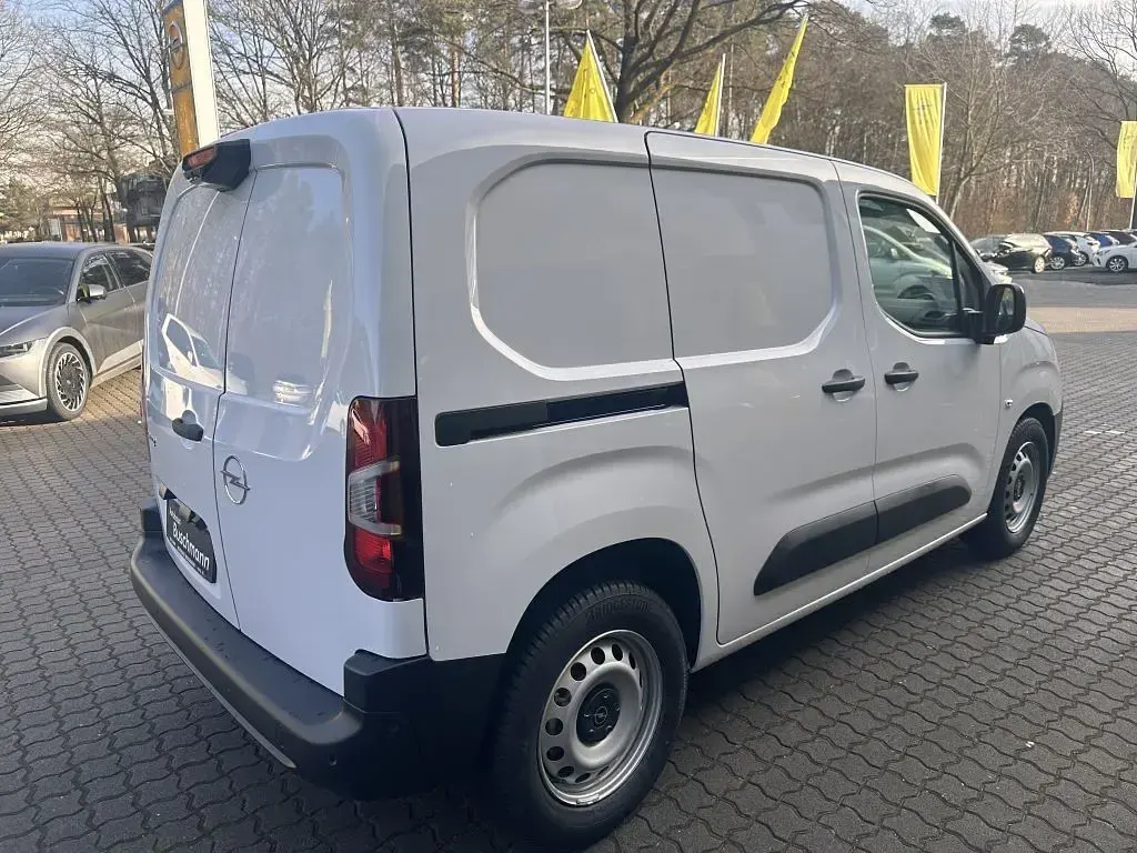 Gebraucht Opel Combo-e Life 100 kW (136 PS) 2025 Weiß Van / Kleinbus