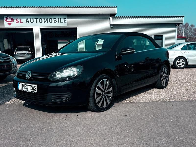 Gebraucht VW Golf Cabriolet S 105 PS (77 kW) 2012 Deep black perleffekt Cabrio