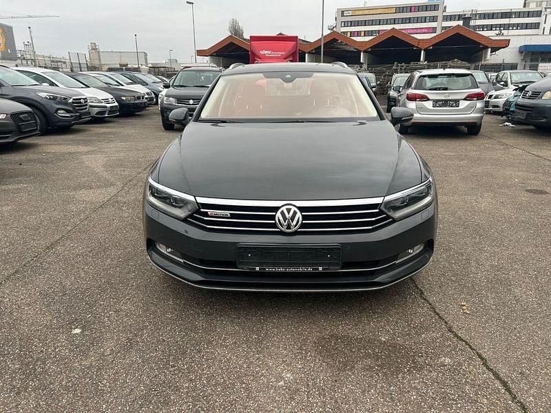 Grau Gebraucht 2015 VW Passat Highline Kombi | 11.900 € (Fairer Preis) - Bild 1/4