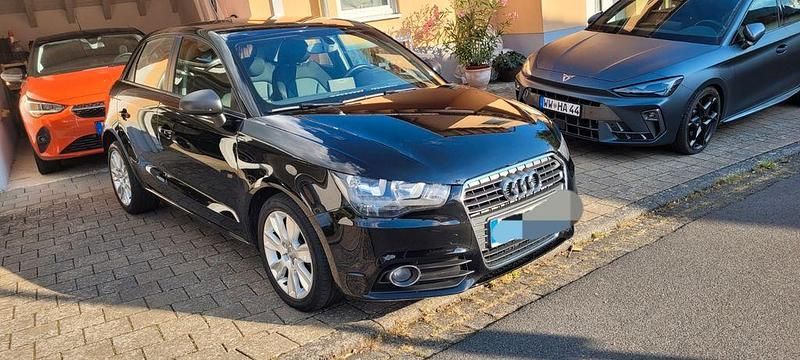 Schwarz Gebraucht 2014 Audi A1 Sportback Ambition Kleinwagen | 8.800 € (Fairer Preis) - Bild 1/4