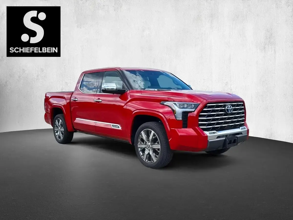 Gebraucht Toyota Tundra 436 PS (320 kW) 2022 Supersonic red Pickup