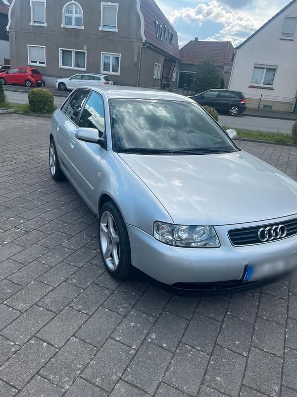 Silber Gebraucht 2002 Audi A3 Kleinwagen | 4.000 € (Teuer) - Bild 1/4