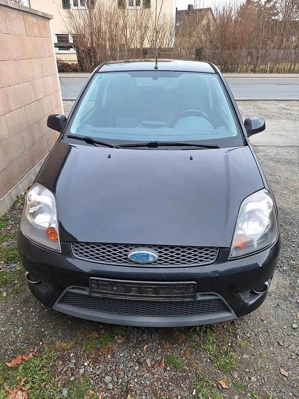 Gebraucht Ford Fiesta 80 PS (58 kW) 2008 Schwarz Kleinwagen