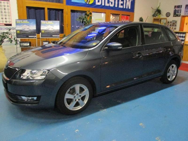 Gebraucht Skoda Rapid Cool Edition 95 PS (69 kW) 2018 Other Kombi