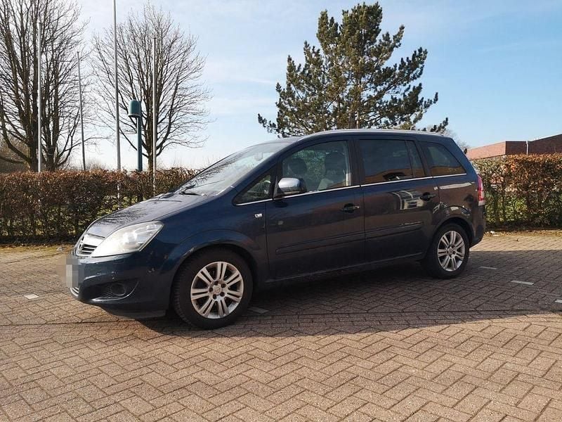 Gebraucht Opel Zafira 140 PS (102 kW) 2012 Blau Van / Kleinbus