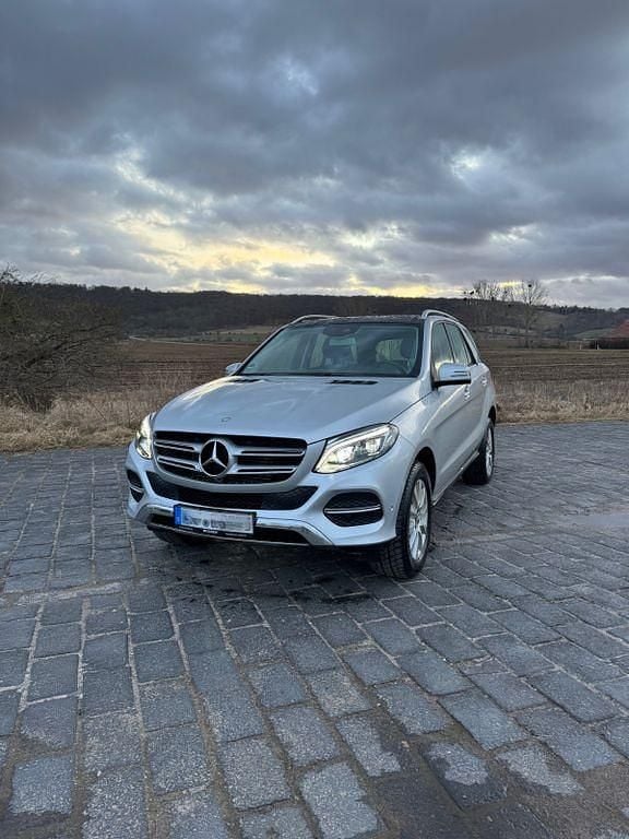 Silber Gebraucht 2017 Mercedes GLE350 SUV | 35.000 € (Superpreis) - Bild 1/4