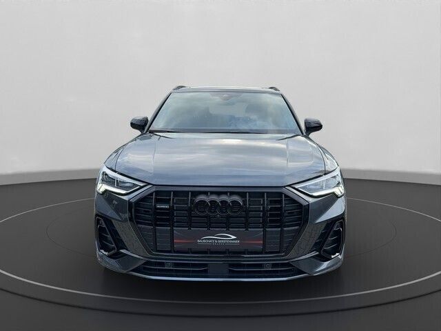Daytonagrau perleffekt Gebraucht 2024 Audi Q3 S-Line SUV | 53.930 € - Bild 1/4
