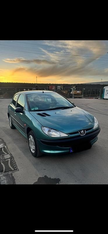 Gebraucht Peugeot 206 80 PS (58 kW) 1999 Grün Kleinwagen
