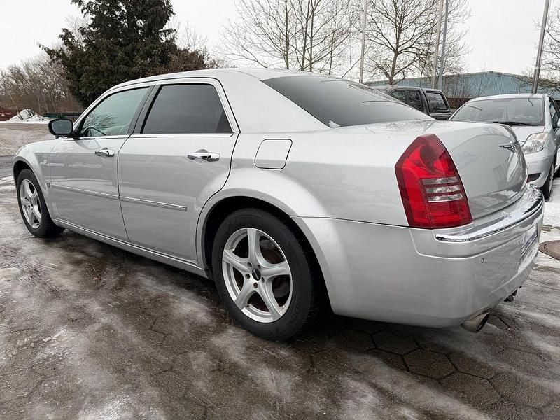 Gebraucht Chrysler 300C 218 PS (160 kW) 2009 Silber Limousine