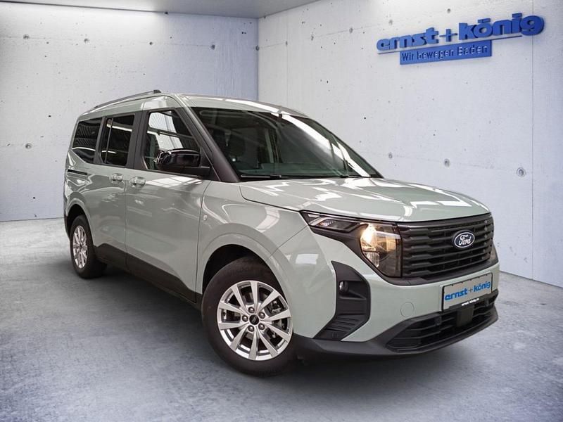 Neu Ford Tourneo Courier Titanium 125 PS (91 kW) 2025 Van / Kleinbus