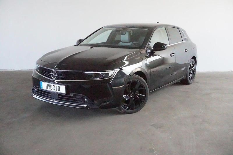 Gebraucht Opel Astra Elegance 181 PS (133 kW) 2022 Schwarz Limousine